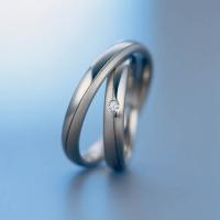 TWO FINISH BAND- ring on left