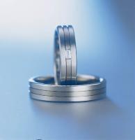 NARROW THREE SECTION RING - ring on bottom