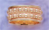 14kt gold wedding band