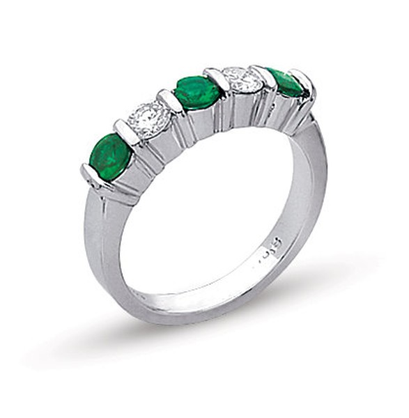 14K GOLD WEDDING RING WITH BAR SET EMERALDS AND DIAMONDS