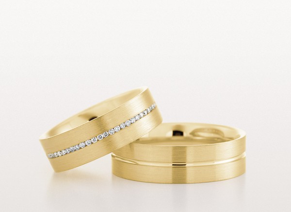 YELLOW GOLD FLAT RING SATIN WITH BRIGHT GROOVE IN CENTER 6.5MM - RING ON RIGHT/BOTTOM